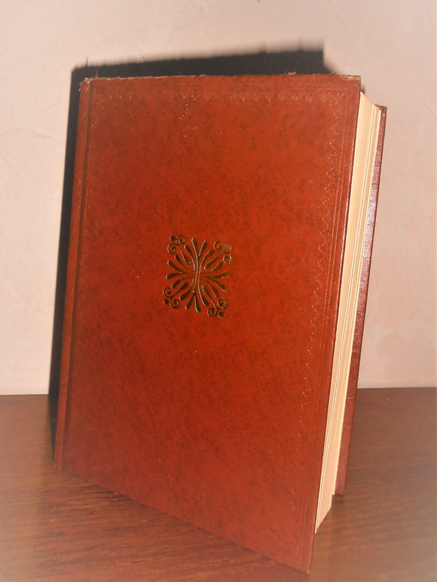 Sélection du livre - Click to enlarge picture.